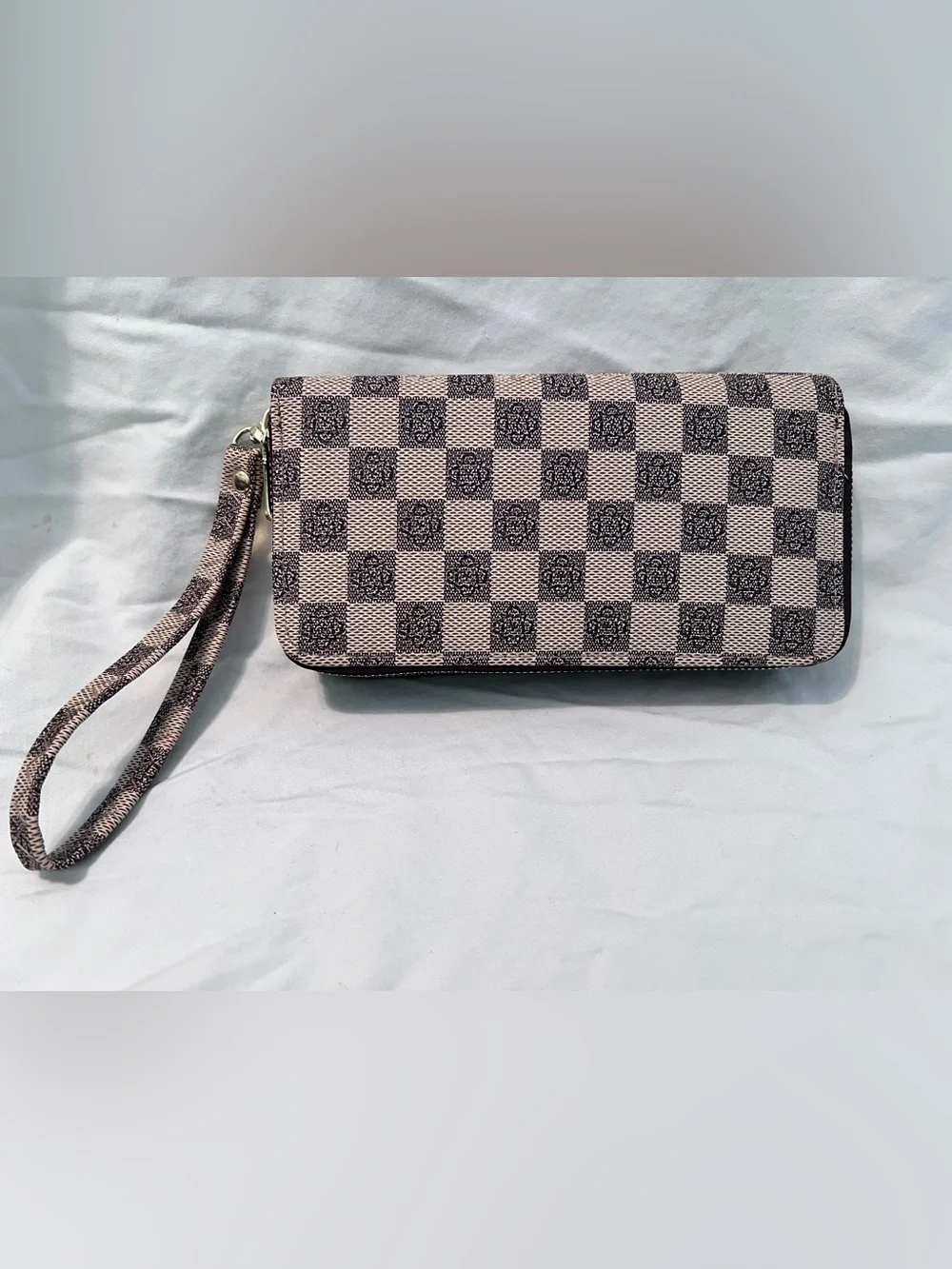 N/A stylish checkerboard